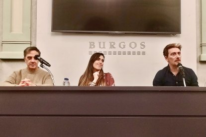 Alberto Fernández, Andrea Ballesteros y Víctor Clavijo, este jueves en la celebración del Día Mundial del Teatro en la Sala Polisón.