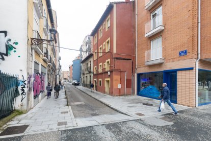 Calle Santa Dorotea, en la zona Sur de Burgos, que comunica el bulevar con San Pedro y San Felices.