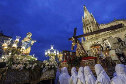 Imagen de la procesión del Encuentro.