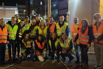 Parte de la corporación municipal acudió a la pingada del mayo de Capiscol.