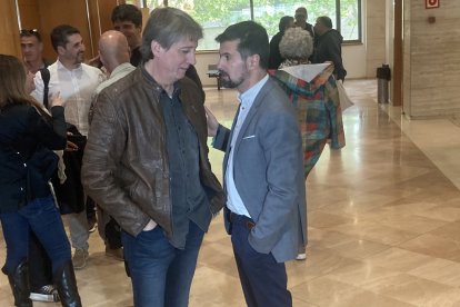 Carlos Martínez y Luis Tudanca, momentos antes de atender a los medios.