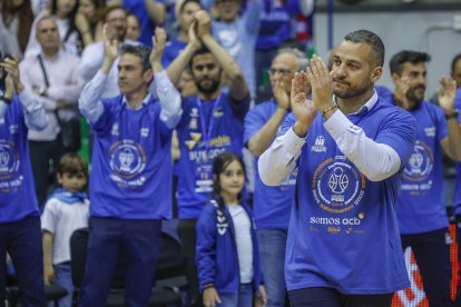 Savignani, durante la celebración del ascenso a ACB tras ganar a Fuenlabrada.