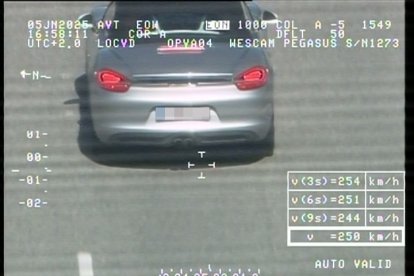 Vehículo captado por el helicóptero Pegasus.