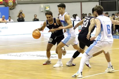 Ayoze Alonso, durante un partido.