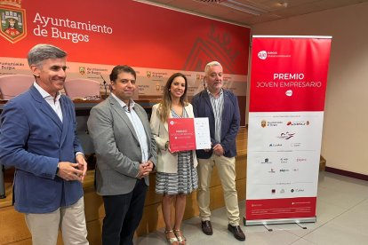 Presentación del premio Joven Empresario.