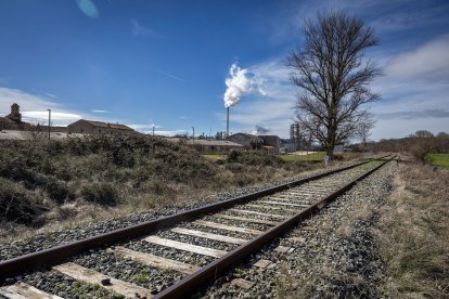 Imagen del ramal ferroviario a Villalonquéjar.