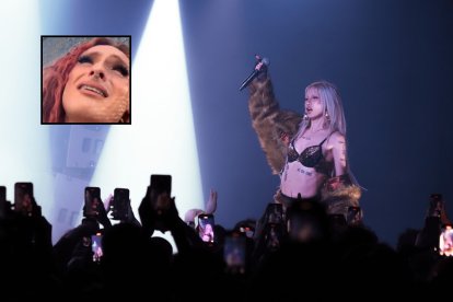 Metrika en un concierto y MarcDa, la bailarina afectada, en una imagen de archivo