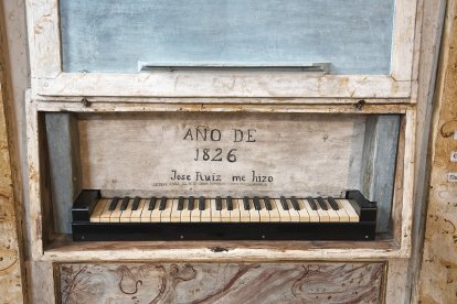 Detalle del órgano de la iglesia de la Asunción de Vadocondes.
