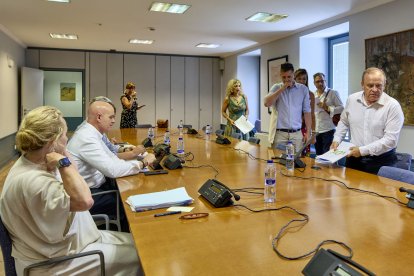 Primera sesión de la comisión de investigación por el caso de las gastronetas.
