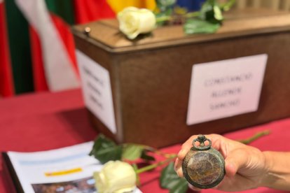 El Gobierno entrega a la familia los restos de Constancio Allende Sancho hallados en el Valle de Cuelgamuros