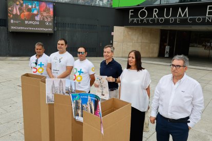 Instante de la presentación de la nueva edición del Enclave de Calle.