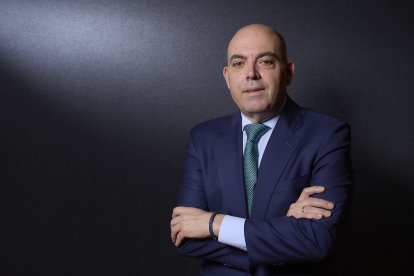 Archivo - El presidente de ATA, Lorenzo Amor, posa para Europa Press, en Madrid (España).