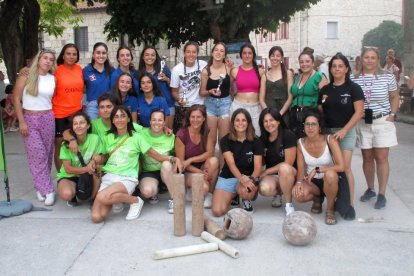 Las jugadores que participaron en la final de la Copa FEB individual femenina, celebrada este año en Castrillo del Val.