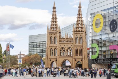 La cita será en el entorno de la Catedral de cartón levantada en el paseo de la Sierra de Atapuerca.
