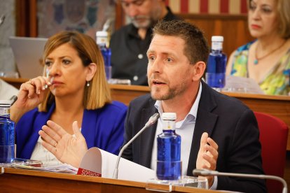 El viceportavoz socialista en el Ayuntamiento, Josué Temiño, en una intervención en el Pleno de septiembre.