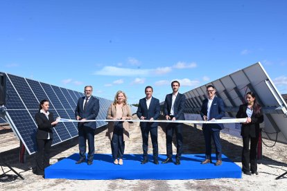 Inauguración de la planta de energía fotovoltaica para autoconsumo de Benteler.