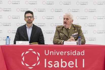 Reinaldo Batista y Francisco de Asís Ramírez, durante la presentación del congreso.