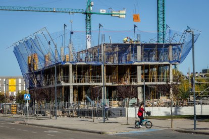 Viviendas en construcción en la calle Lazarillo de Tormes.