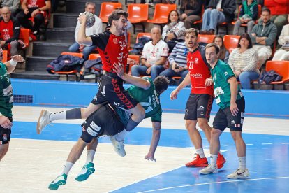 Imagen del partido del UBU San Pablo Burgos 2031 contra Puerto Sagunto.