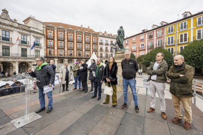 Instante de la movilización por la apertura del Tren Directo.