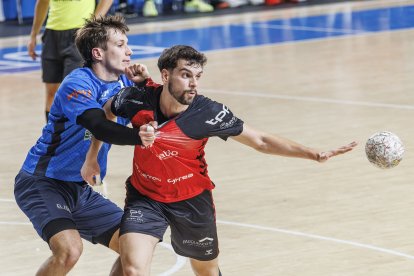 Imagen del partido entre el UBU San Pablo Burgos 2031 y Oviedo.