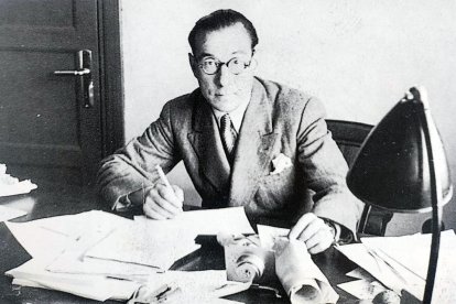 El arquitecto burgalés Marcos Rico Santamaría, en su estudio.