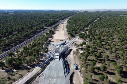 Construcción de una línea de alta velocidad.