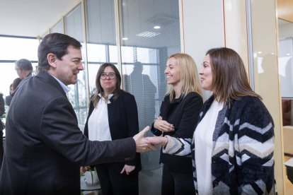 El presidente de la Junta de Castilla y León, Alfonso Fernández Mañueco, visita la empresa Moralejo Selección.