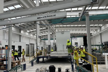 Wallex Aranda es pionera en la construcción industrializada de viviendas con con procesos automatizados. Emplea a unas 70 personas.
