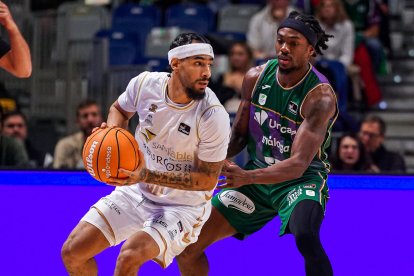 Jhivvan Jackson, durante el partido contra Unicaja.