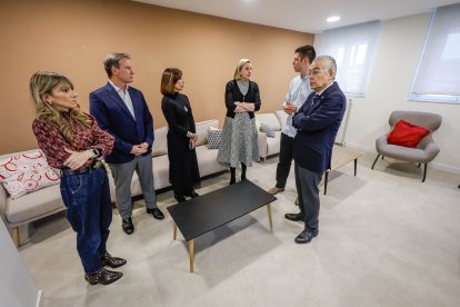 Visita de la vicepresidenta y consejera de Familia, Isabel Blanco, al centro de protección de menores 'Gregorio Santiago'.