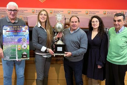 Un momento de la presentación del Trofeo.