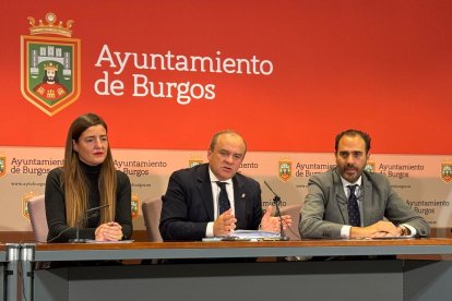 Marta Alegría, Fernando Martínez-Acitores e Ignacio Peña.