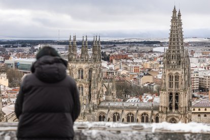 Vista de Burgos nevado.