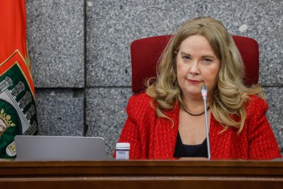 Un momento del Pleno municipal en el que Cristina Ayala presentó la segunda cuestión de confianza vinculada al presupuesto de 2026.