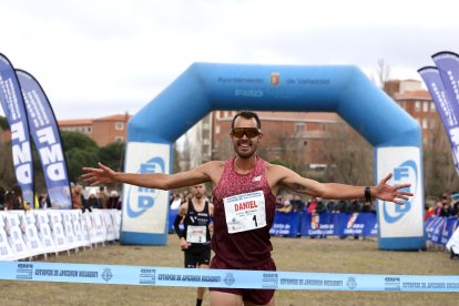 Dani Arce vencedor absoluto de la edición número 38 del Cross Ciudad de Valladolid