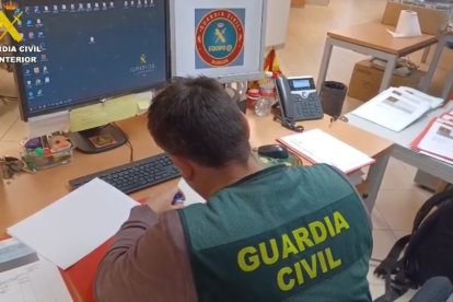 La Guardia Civil de Burgos desarticula varios grupúsculos de ciberdelincuentes.