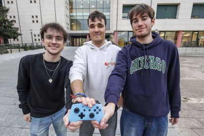 Imagen de los integrantes del equipo Frozen Quills, creado por la UBU y Burgos Gaming Club.