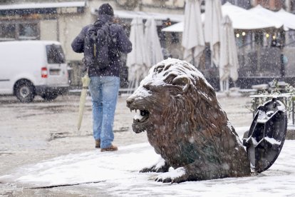 Nieve en la capital leonesa.