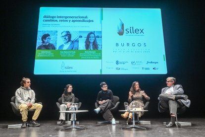 Carla Serrano, María Martinón y Juan Manuel de Prada protagonizaron el cierre de Sílex