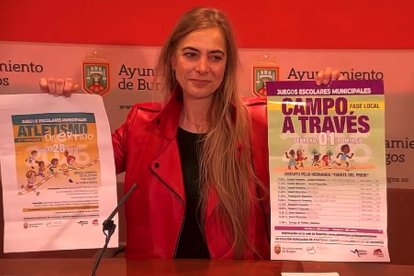 Carolina Álvarez presenta la programación de Juegos Escolares del próximo fin de semana y la fase local de 'Campo a través'.