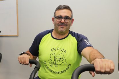 El presidente de la Asociación En Ruta por las Enfermedades Raras de Palencia, Fernando Alejandro Román.
