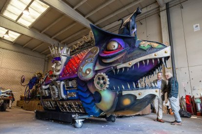 Así luce la sardina del carnaval de Burgos hecha en diez días.