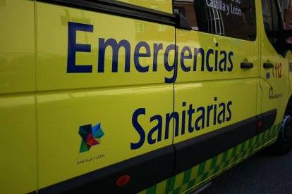 Archivo -   Ambulancia de Emergencias Sanitarias, Sacyl.