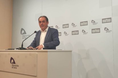 El presidente de la Diputación de Soria analiza las inundaciones tras la Junta de Gobierno Local.