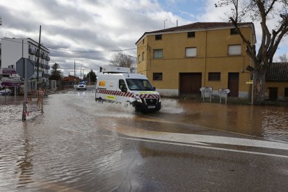 Inundaciones provocadas por el desbordamiento del río Duero,.