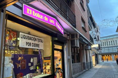 La compra online y las grandes superficies han quitado, aseguran, muchas ventas en el centro