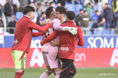 Los goles de Javi Hernández y Nikola Maras dieron la victoria al Mirandés en Huesca.