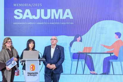 Instante de la presentación de la memoria del Sajuma de 2025.