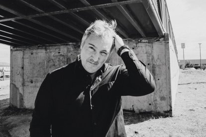 El escritor Carlos Zanon.